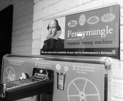 A ye olde Shakespearean Penny Mangler in Stratford-Upon-Avon